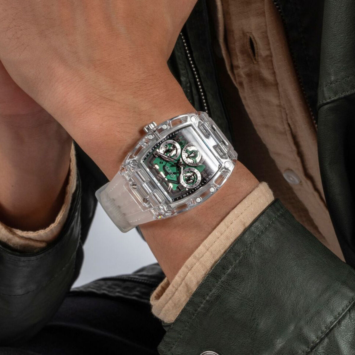 V5H1D3555F80D0C9A12166B3A82860C305FR6441176P5