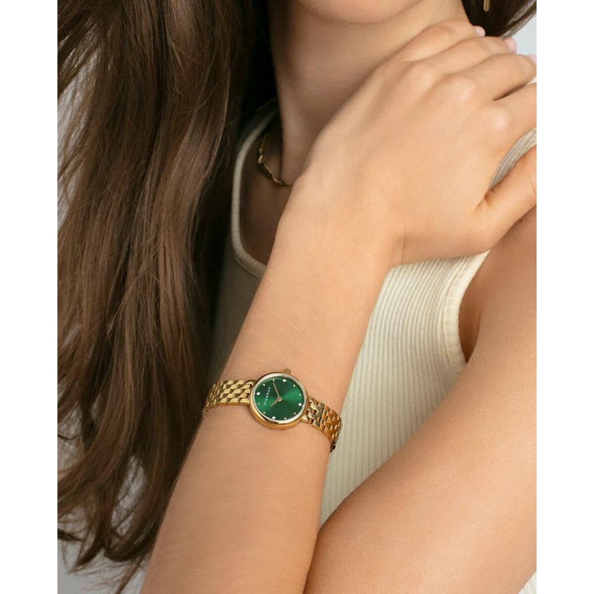 V4H47C99180E9327F36F6EE06B992818BE0R6733185P3