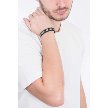 V3HCC7C2791B5EF491FEB9D820EC79B742DR6493954P2