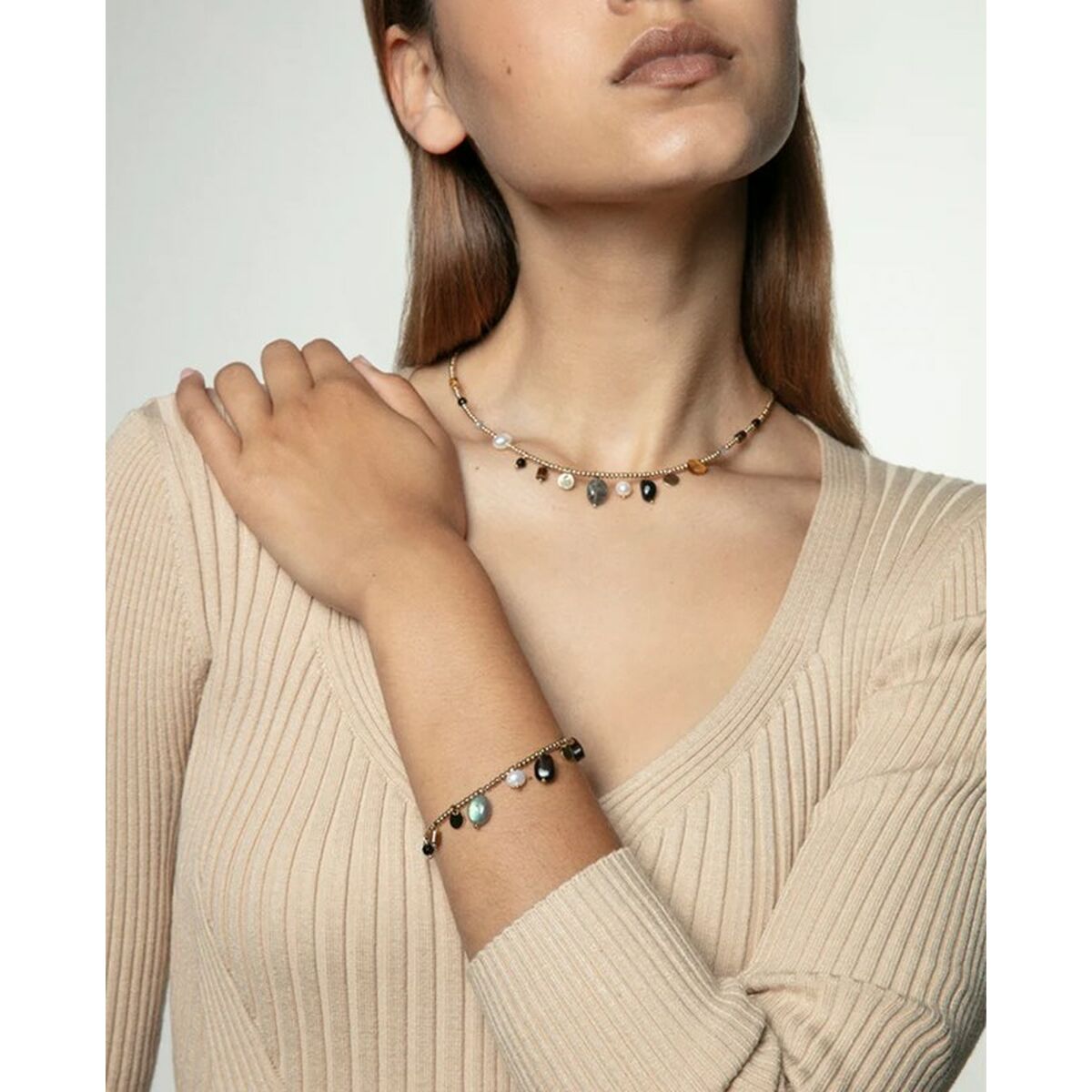 V4H622D255A4B169E4B98F7A5529B9D9B13R6817311P2