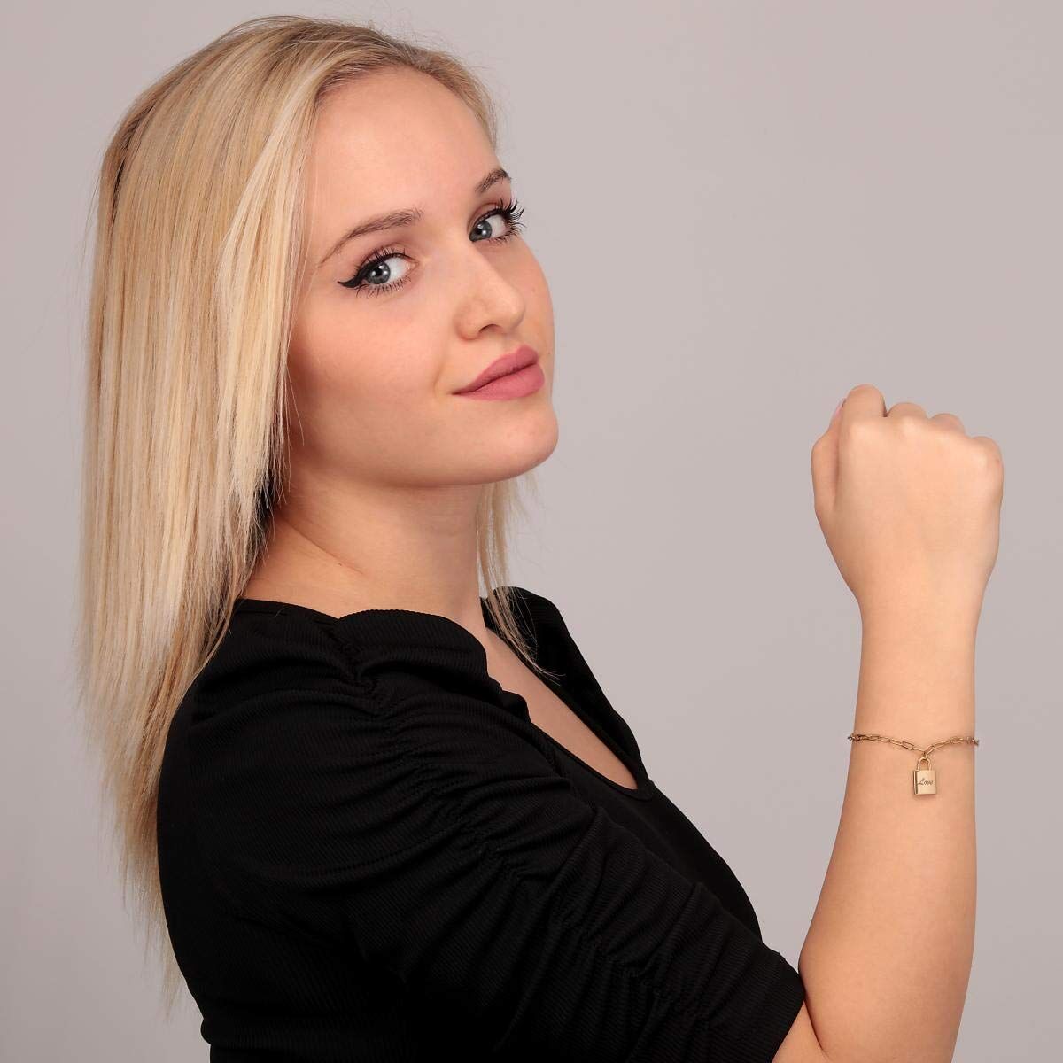 V4HA6F960E1DA58BF31B42E51E3BEEEB65AR7538164P5