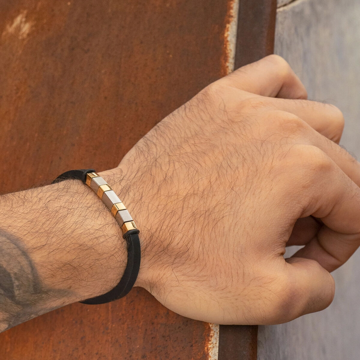 V2HDA9AA59132495F9FD4918764640163E8R7716551P2