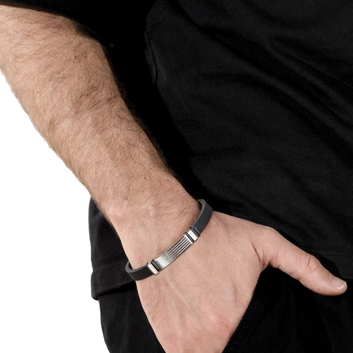 V2HD6A04964CE789FFA49267D7A39CA068DR7716545P2