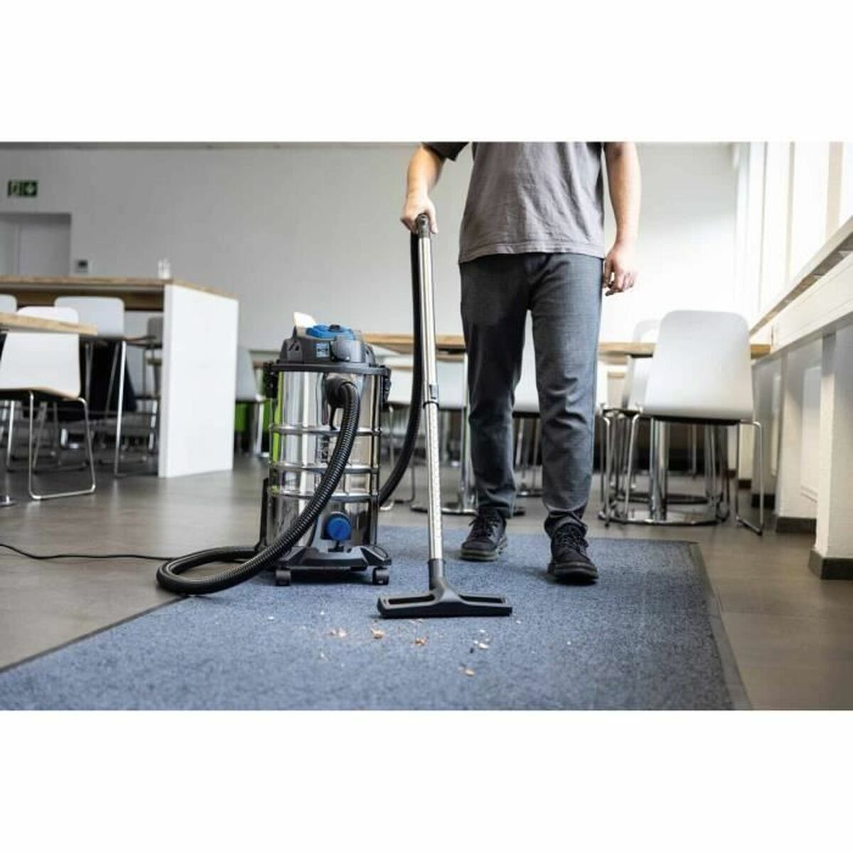 V4H4BC8126D6B63D6025819488DB24082A0R7261383P4