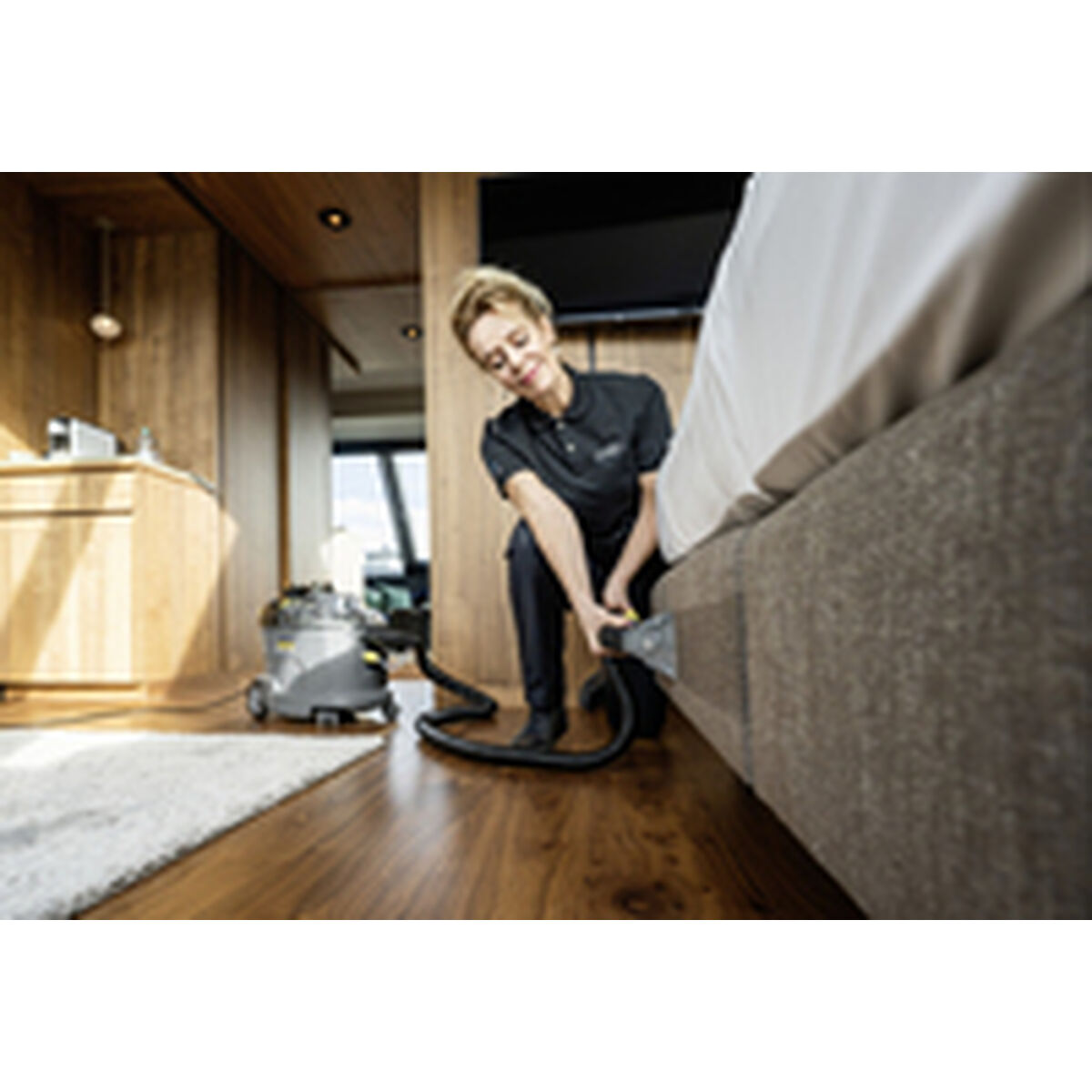 V11HC19F4AE3479BED2FEB0627D37B4536DDR6817124P4