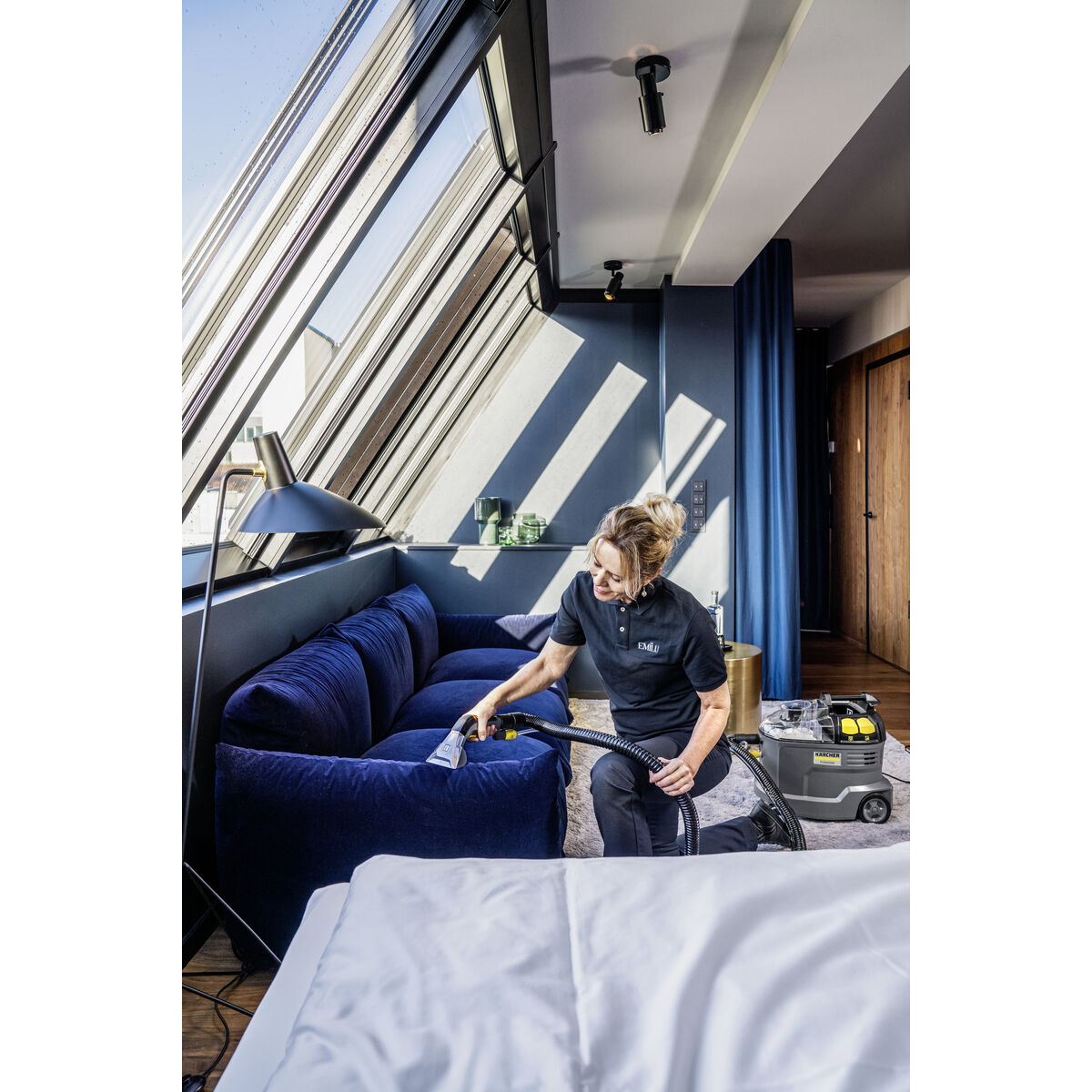 V11HB4A657EC6F59AC32E9D9F3654C95E86DR6817127P7