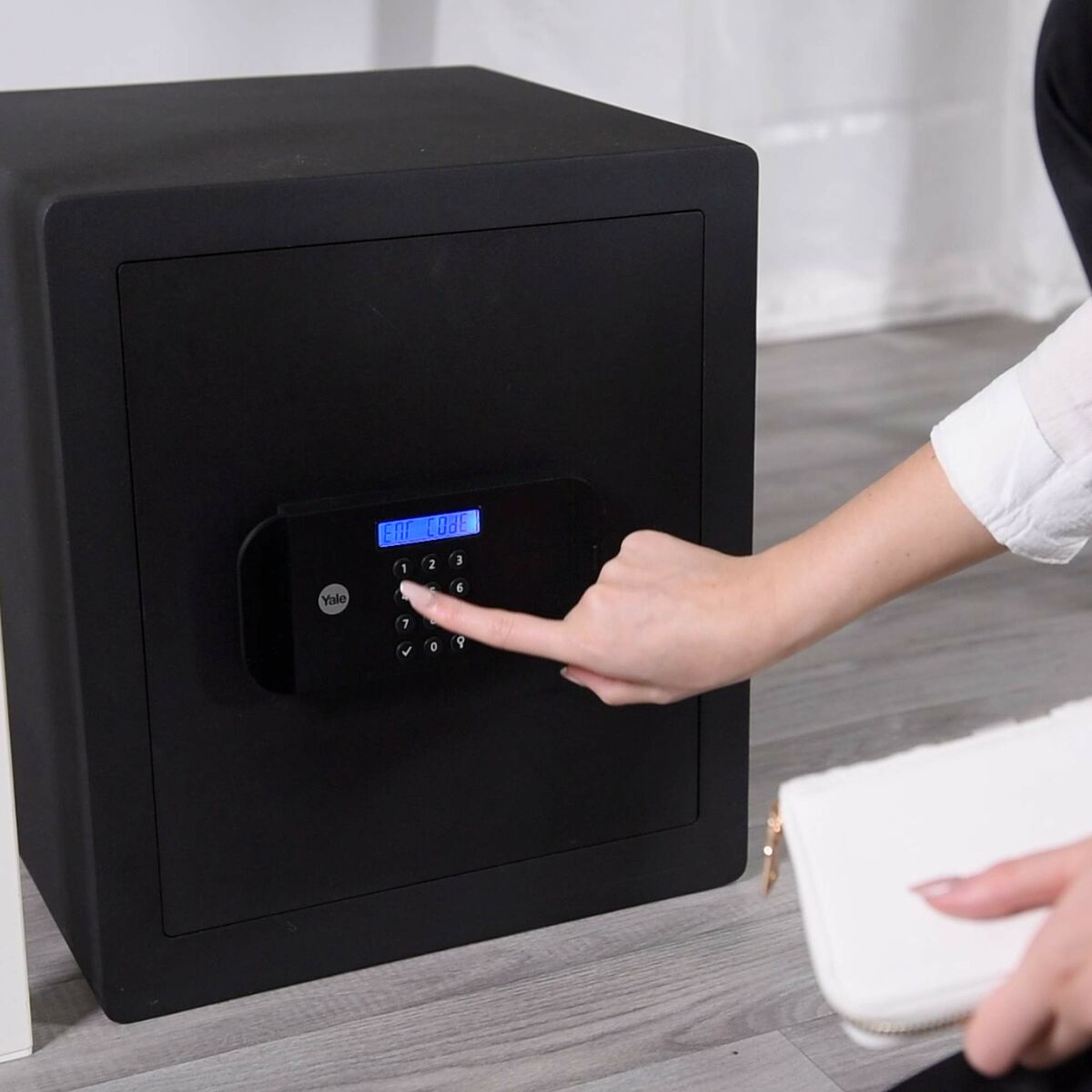 V4HC175E8676A5E339E0B76BF760C32961CR7214720P3