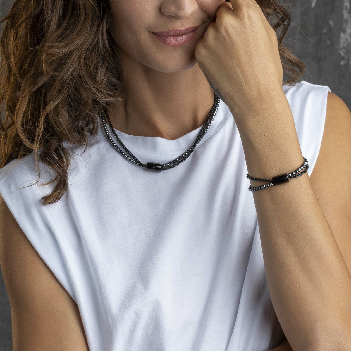 V7HE9BBC5E247539757BAACDC3D43988647R3240996P2