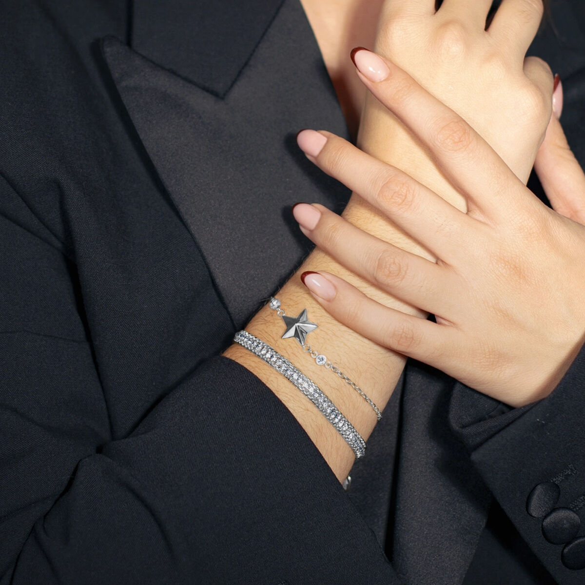 V2H64F1702AF2365B7CE064818A75BC3EB6R7703537P2