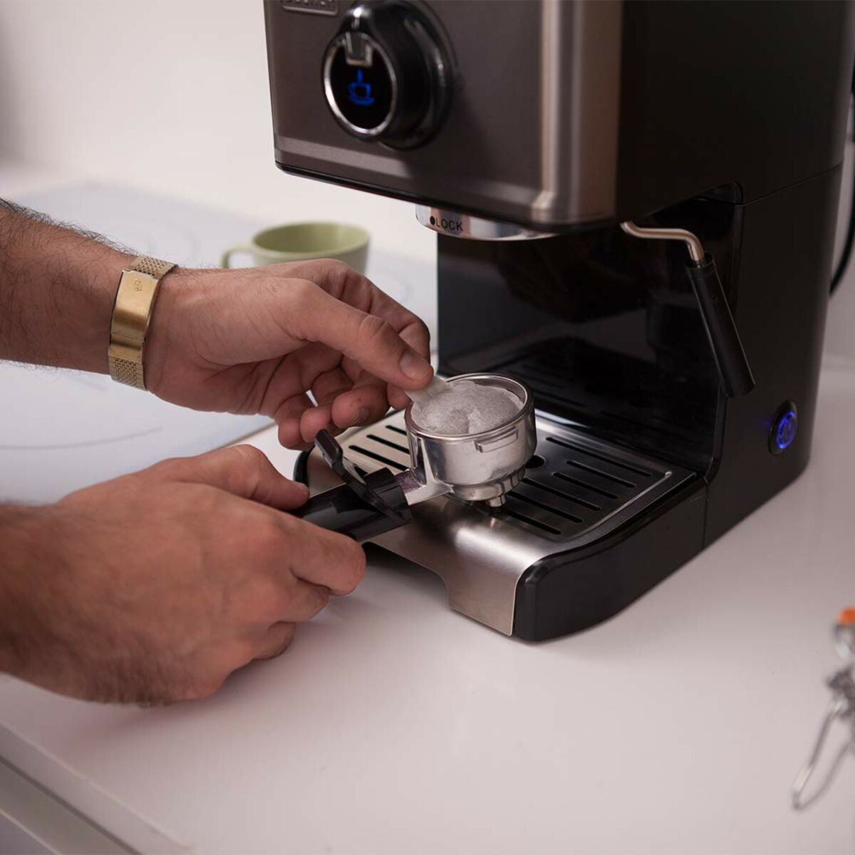 V9H8BAD3D3723E47D37556FD5B53FCF9390R6332002P6